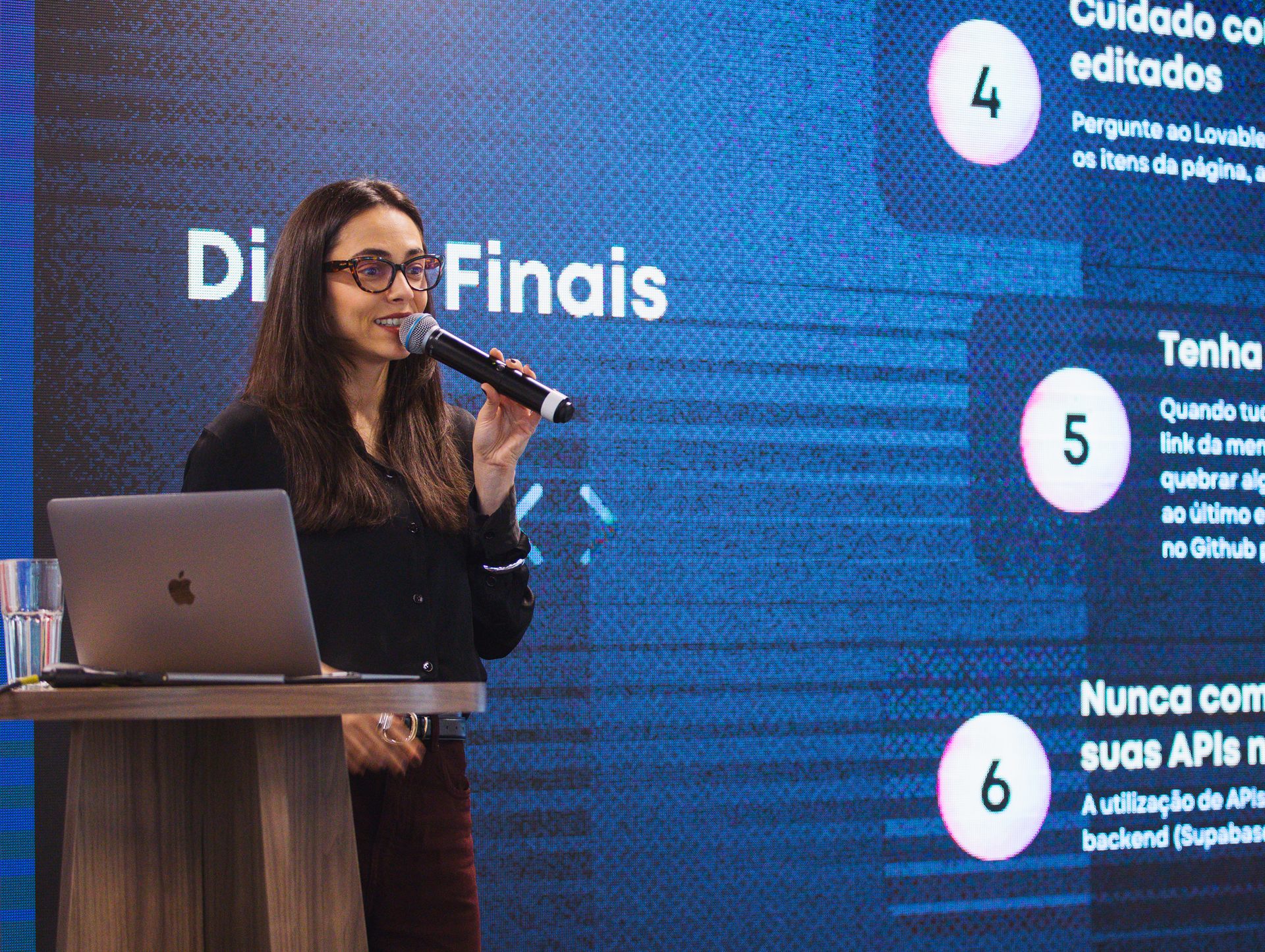 Keynote · Lovable & Supabase — Construção com agentes