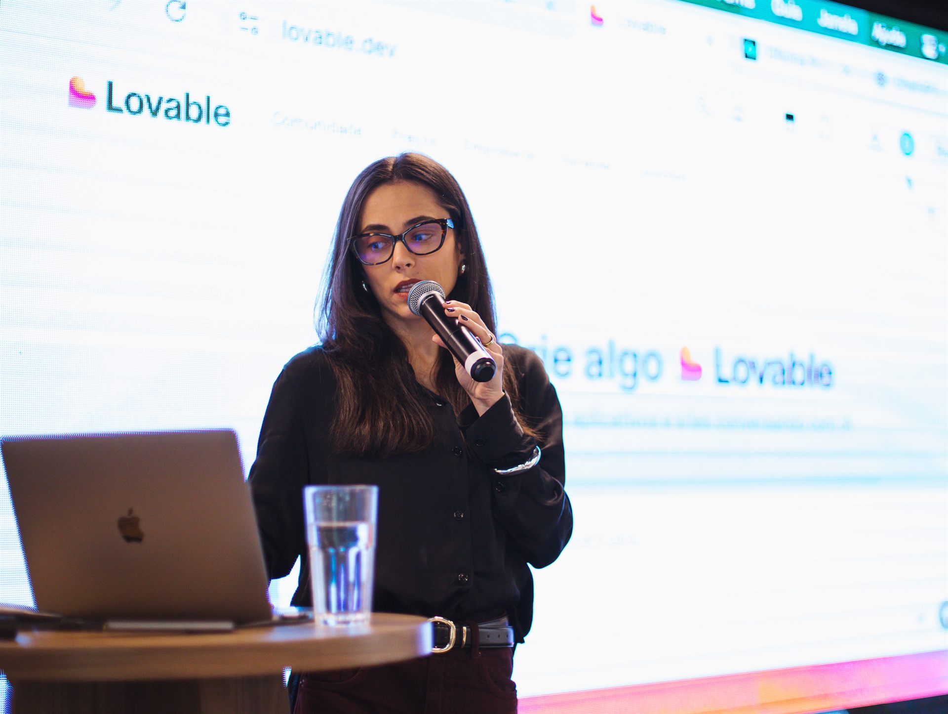 Talk técnica · Lovable.dev — IA como infraestrutura
